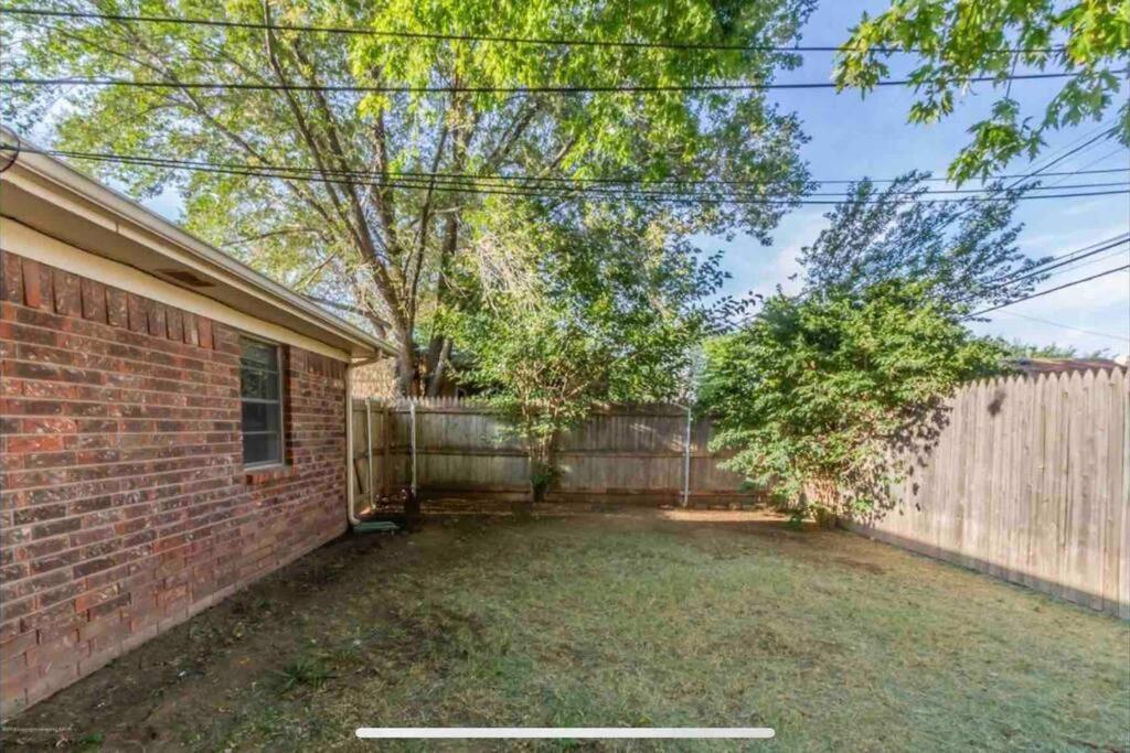 Large open space for family fun! Amarillo Exterior foto